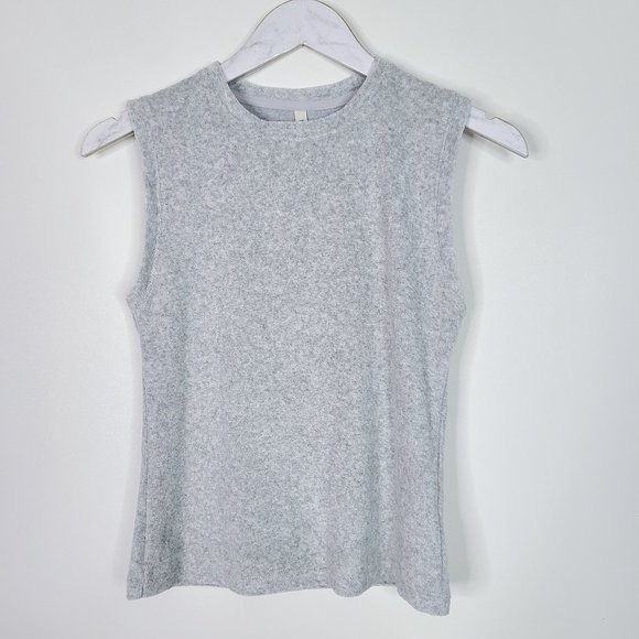 The Group by BABATON Women's Tourist Tank Fleece Muscle T-shirt Gray Size Small - Picture 4 of 11